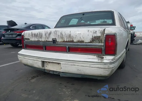 1996 Lincoln Town Car Sgn/Dmnd Anv/Cypress/Jn from USA, damaged, VIN 1LNLM82WXTY620986